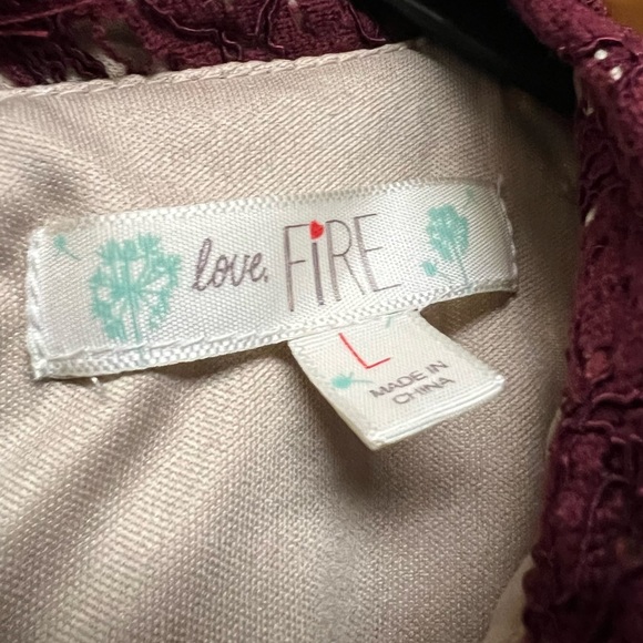 love, Fire Lace Overlay Sleeveless Top Juniors Size Large - Picture 2 of 3